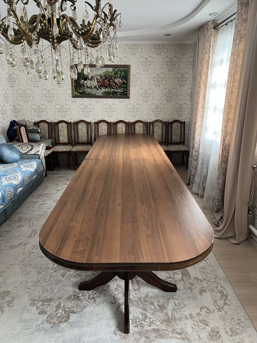 Обеденный стол, крупноформатный 5 метров