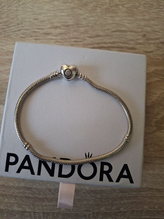 Оригинална гривна Пандора