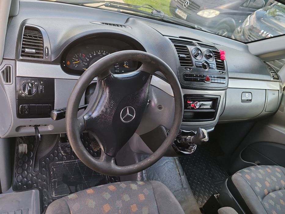 Vând Mercedes-Benz vito 115cdi mixt