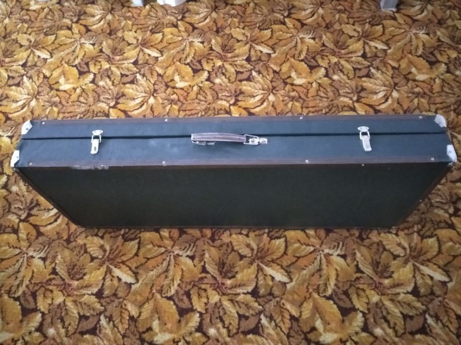 Футляр Ensoniq учун