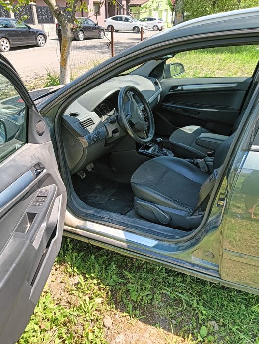 Vând Opel Astra h 17cdti
