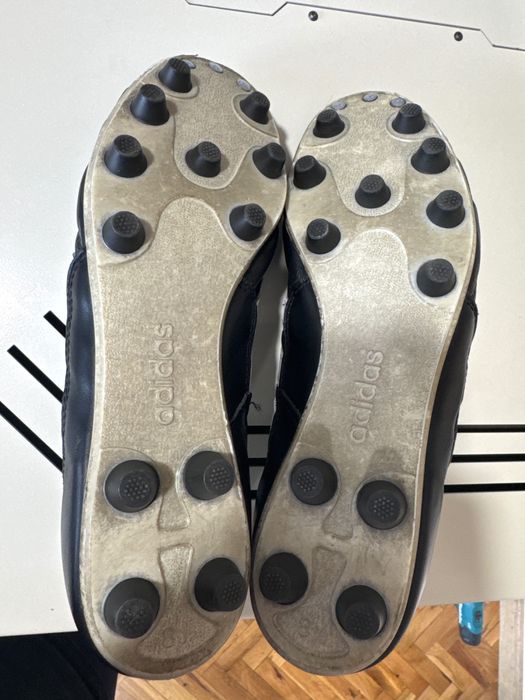 Adidas copa mundial 42 2/3.