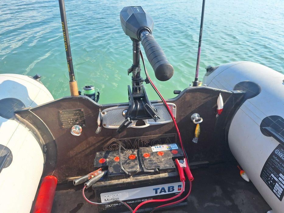 Надуваема лодка с твърдо дъно - Omega