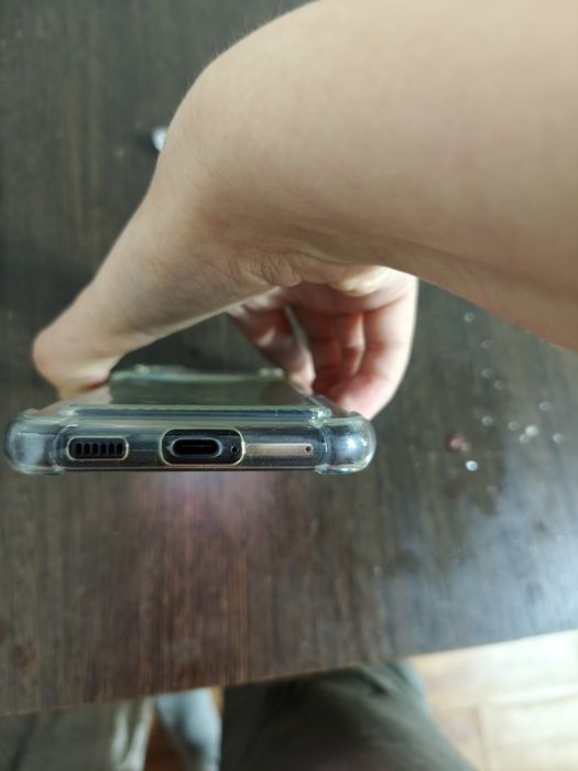 Samsung Galaxy S21 FE (Флагман)
