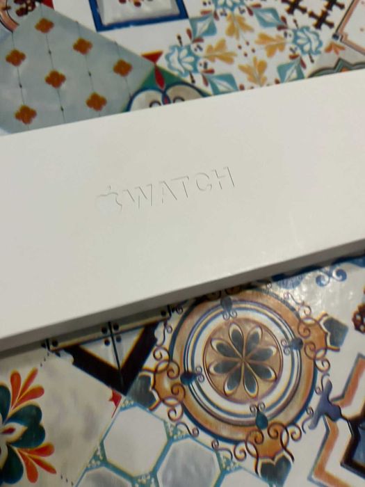 Продам Apple Watch 6