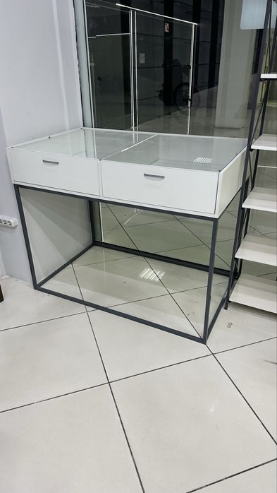 Продается стилажи