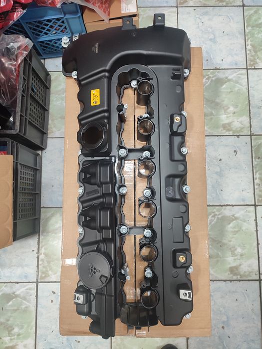 Крышка клапаная BMW X5 X6