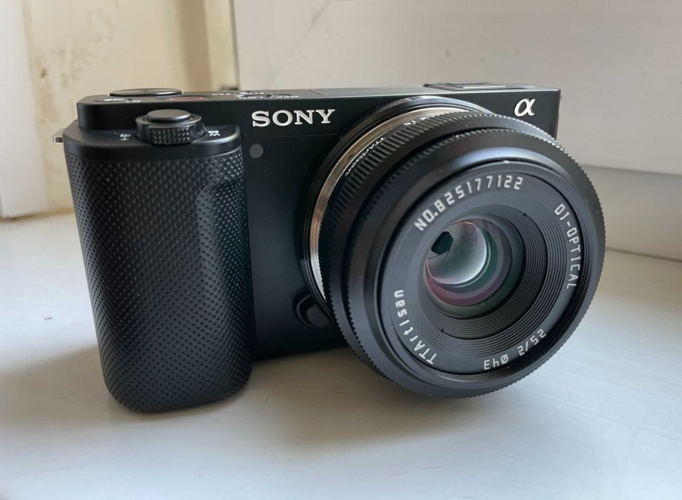 Цифровой фотоаппарат Sony zv-e10+объективы