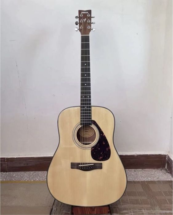 Yamaha f600 акустическая гитара