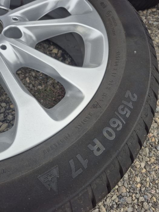 Mercedes-Benz GLA джанти + зимни гуми Continental WinterContact 17"
