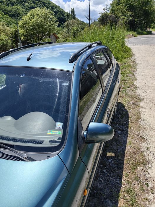 Продавам киа рио 1.3 75hp