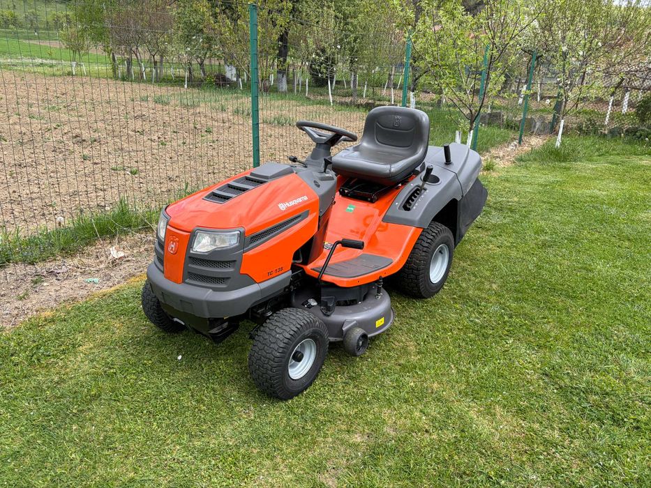 Tractoras Tuns Iarba/Gazon *Husqvarna*An 2019*