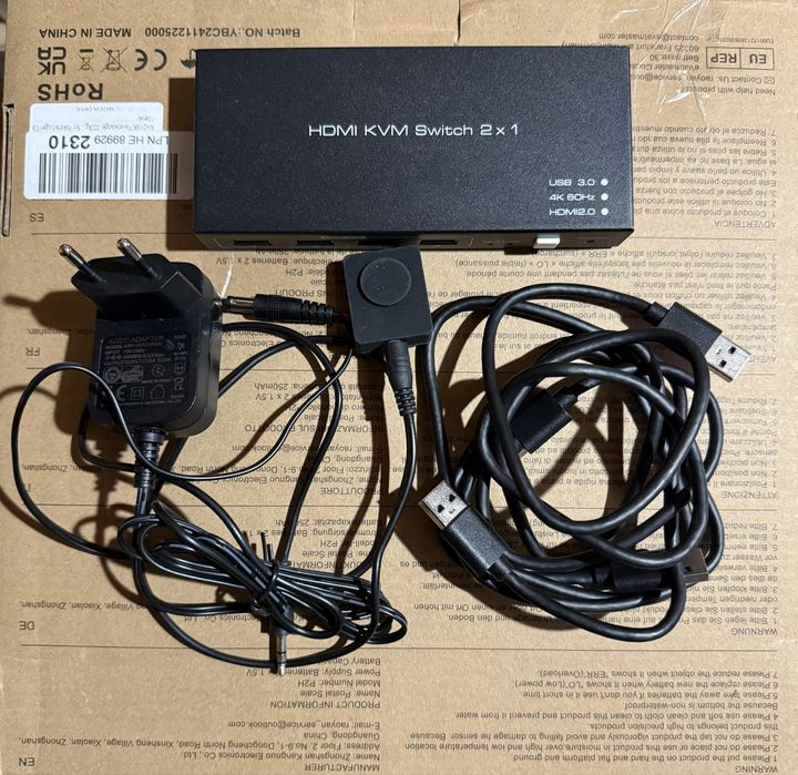 Comutator Switch KVM 2PC 1monitor HDMI 4K-60Hz USB 3.0,controler fir