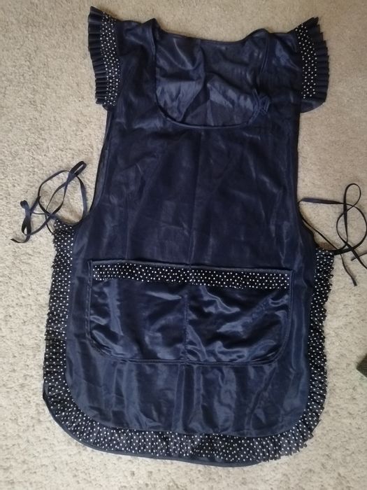 Продам фартук-халат. Нейлон. Новый.