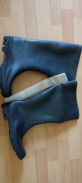 Немски дамски гумени ботуши,високи,черни, чисто нови