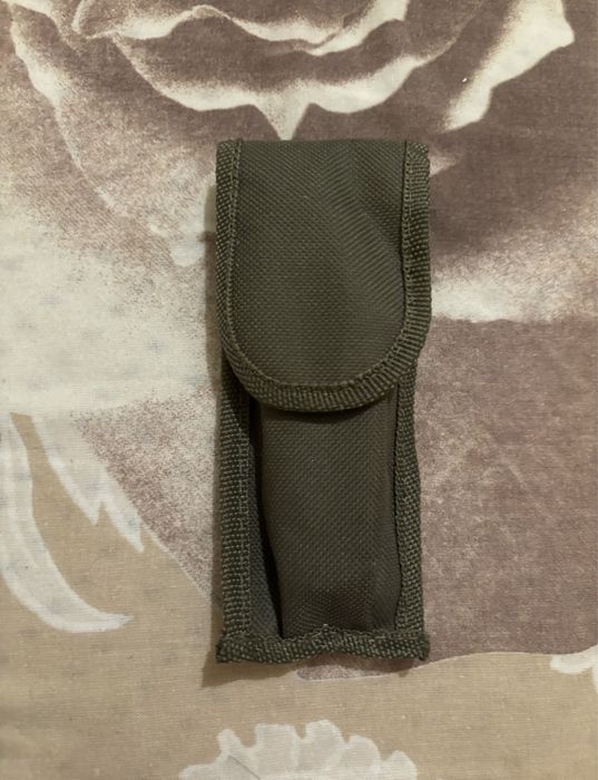 Продавам лот от три ножа