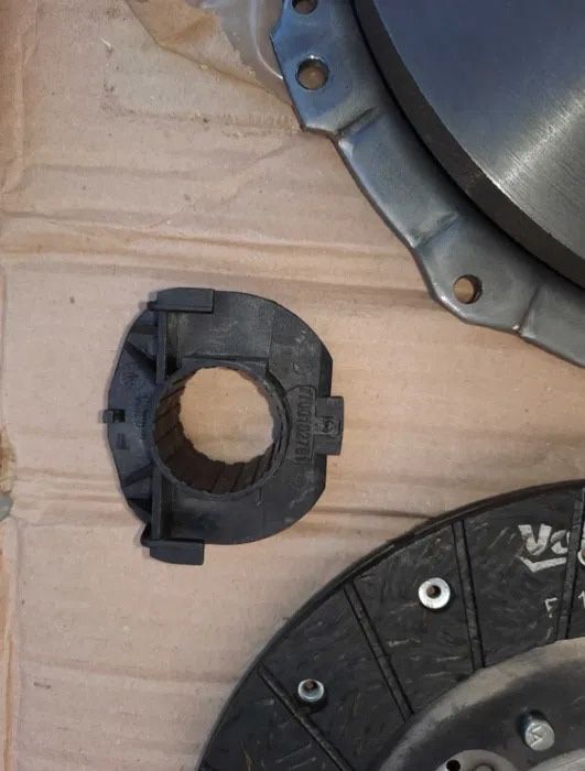 Kit ambreiaj Logan 1,5 E3 (Valeo)