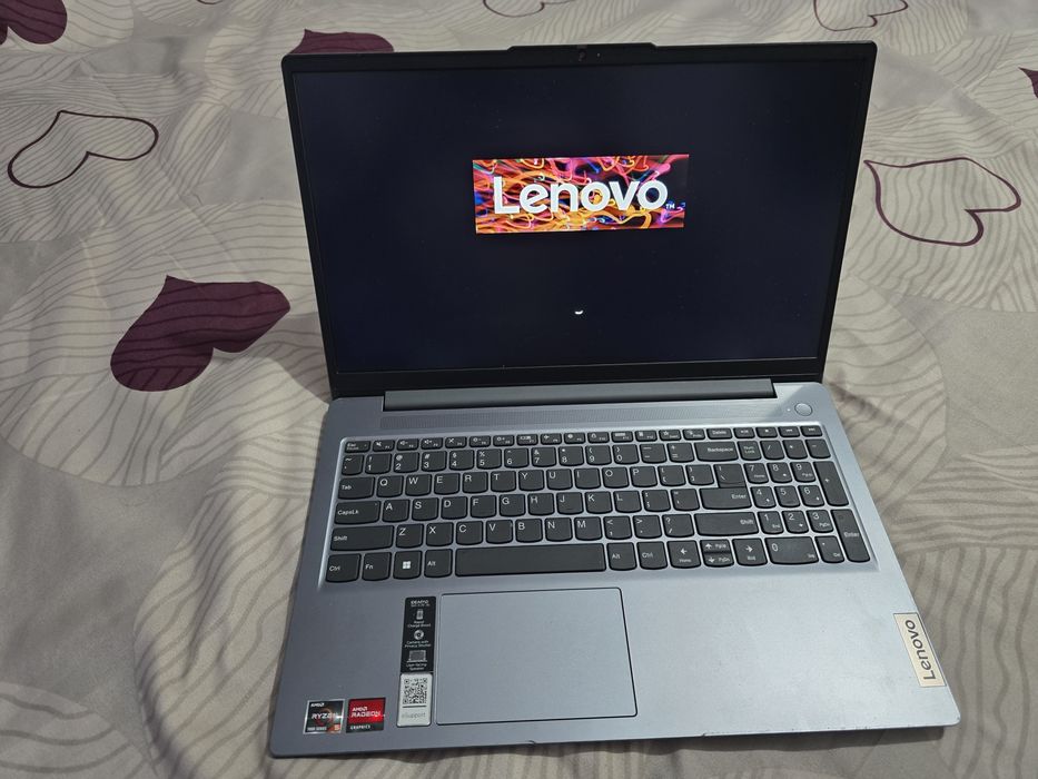 Laptop Lenovo Amd Ryzen 5-in Garantie