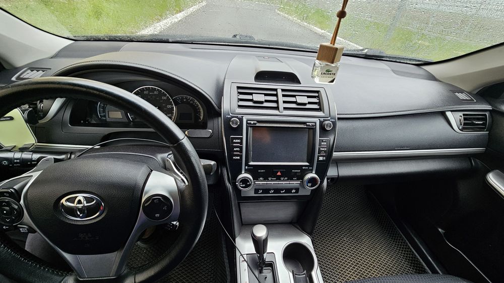 Продам Тойота камри 50