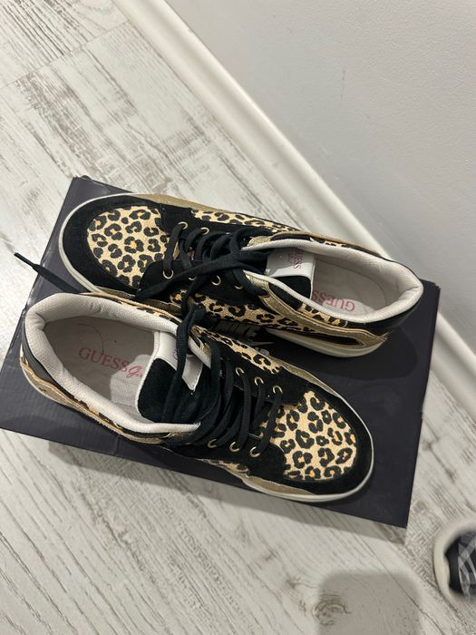 Дамски Кецове Guess