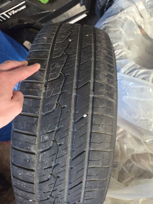 Продам шины 235/65/17