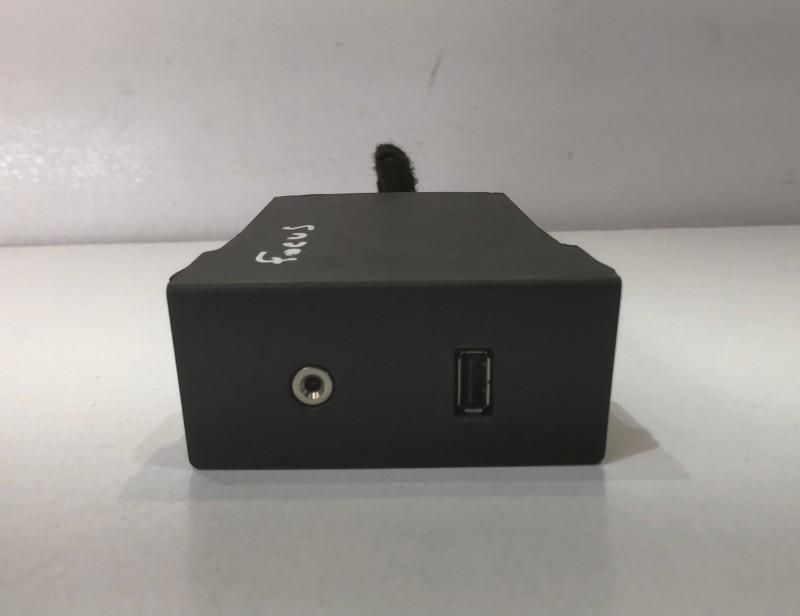 Interfata intrare aux si usb Ford Focus 3 BM51-A044L28-ADW Break