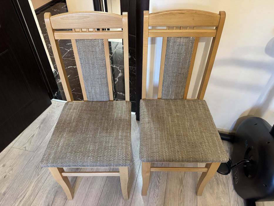 Дървени столове перфектно състояние