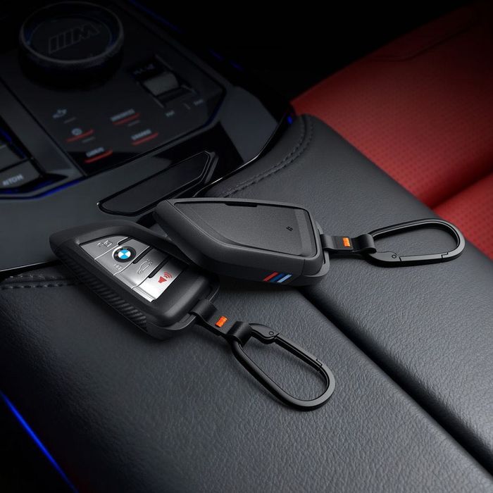 Стилен Силиконов Калъф за BMW Автомобилен Ключ Spigen Key Fob Case