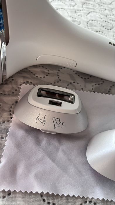 Фотоепилатор Philips Lumea Prestige