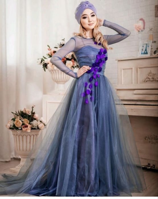 Платье вечернее, нарядное, пышное