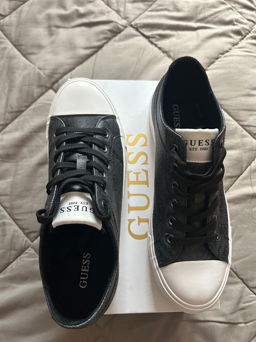 Кецове на GUESS  44 номер