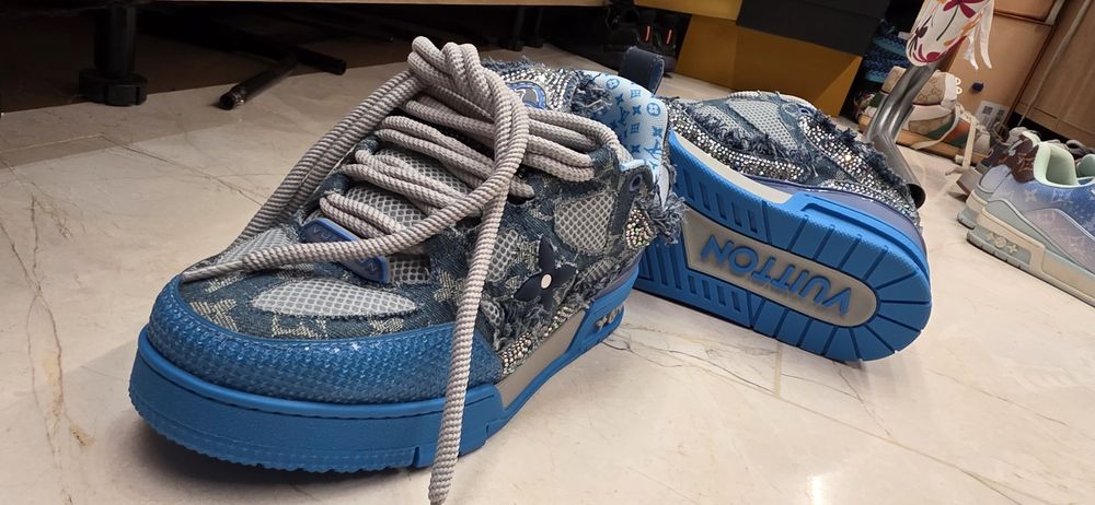 Adidasi Louis Vuitton  nr 42