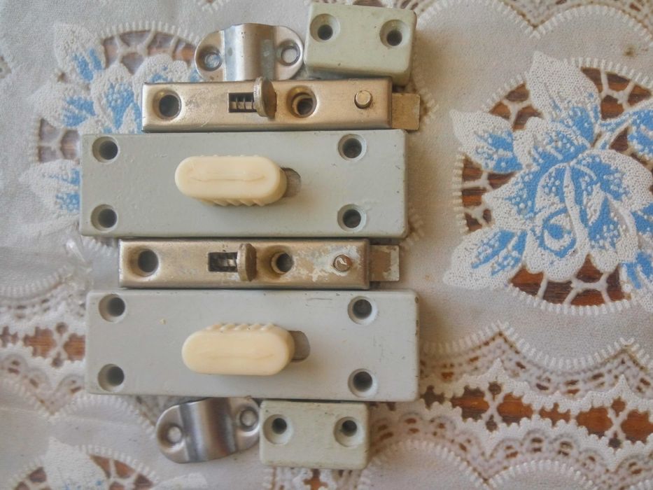 Замки дверные нак