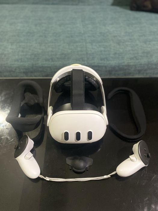 Oculus Quest 3 (128Gb) + Multe accesorii