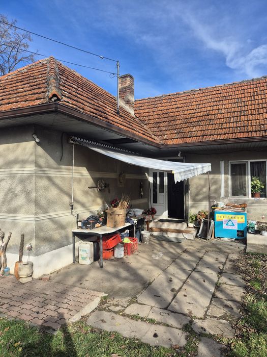 Casa de vanzare..