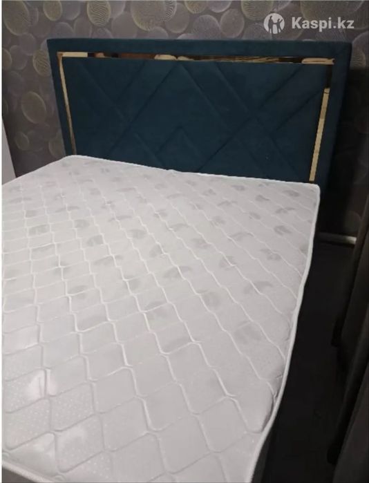 Двухспальный кровать