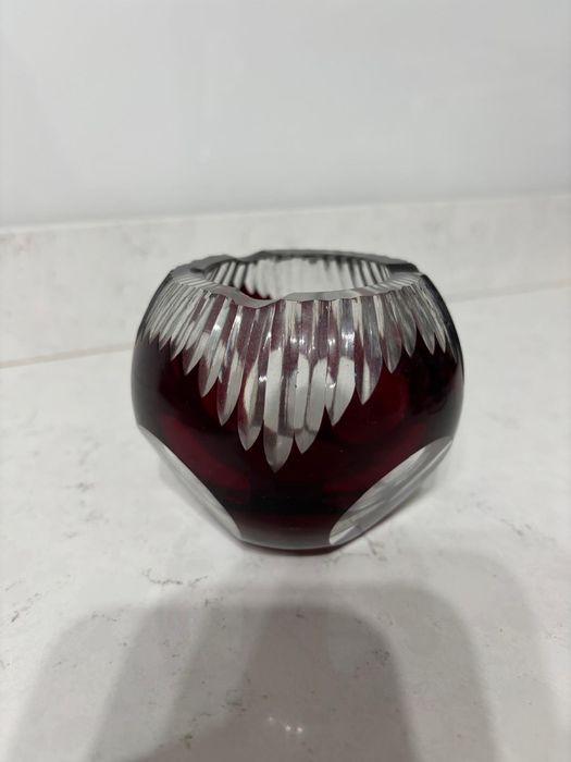 Set sticlă, scrumieră, vază, bombonieră