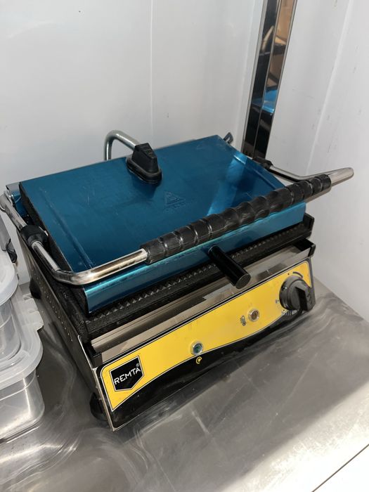 Электрогриль Remta