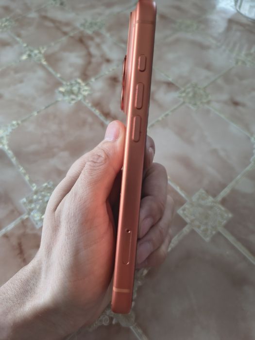 Vând iPhone 17 pro