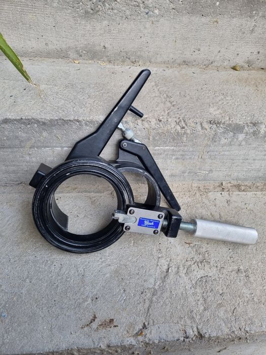 Aparat de debitat și sanfrenat teava de plastic