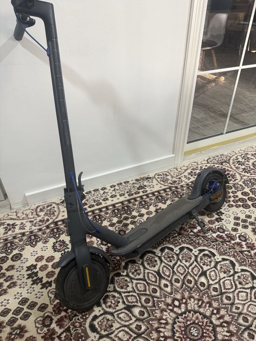 Електросамокат для быстррого передвижения