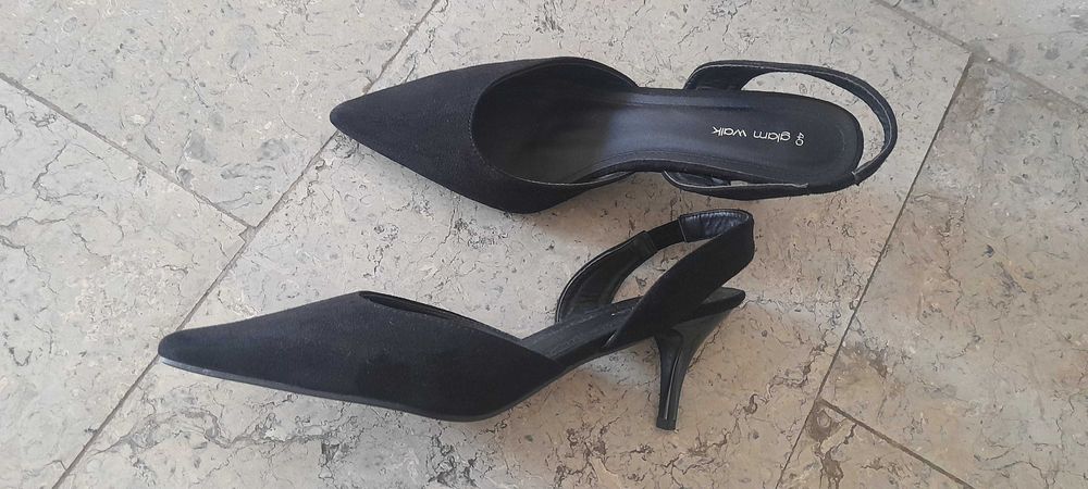 Pantofi eleganti cu toc / NOU