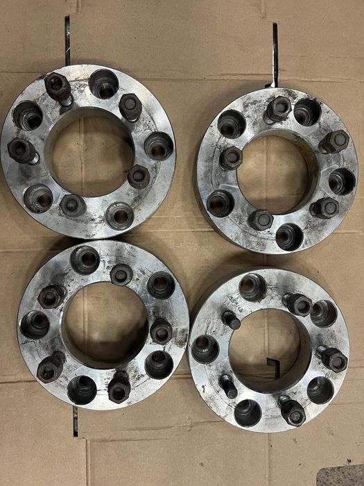 Фланци 5x139.7 35мм и 5x139.7към 5x114.3