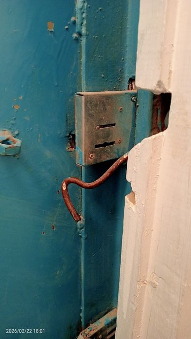 Сыртқы темір есік