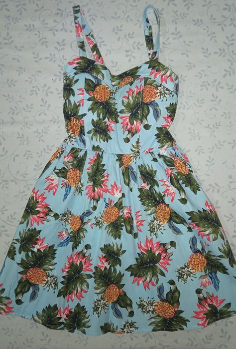 Летнее яркое платье