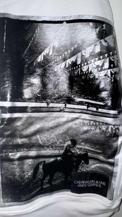 Продам оригинальную кофту Calvin Klein