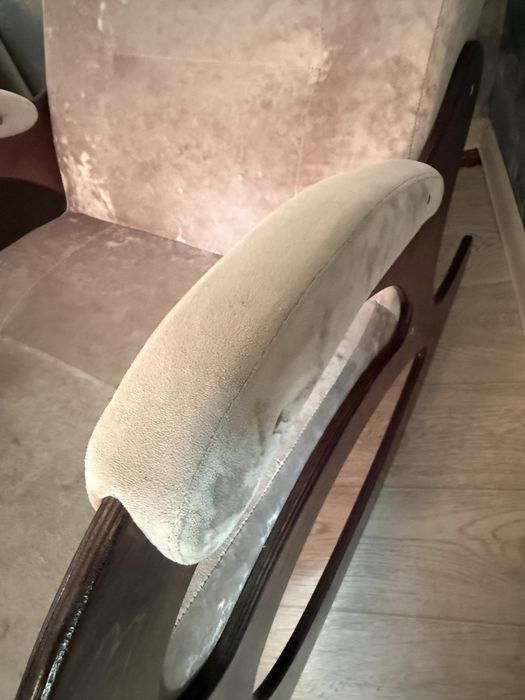 Продам кресло качалка