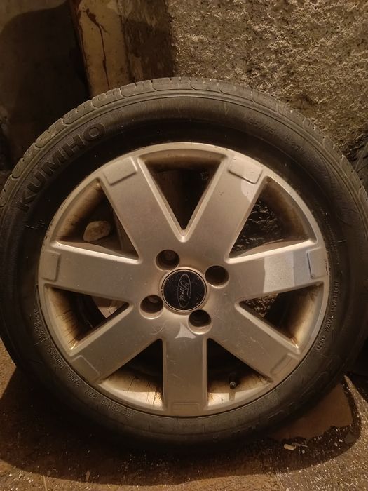 Алуминиеви джанти с гуми 16" Ford