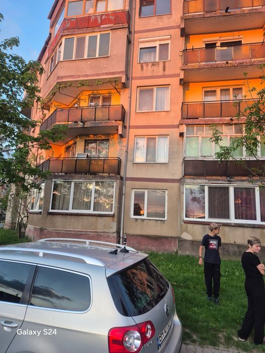 Apartament ultra central, 4 camere , 2 bai , 2 balcoane, 2 camari