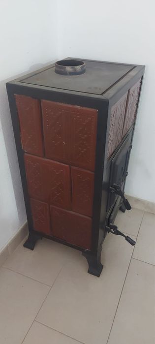 De vânzare sobă teracotă